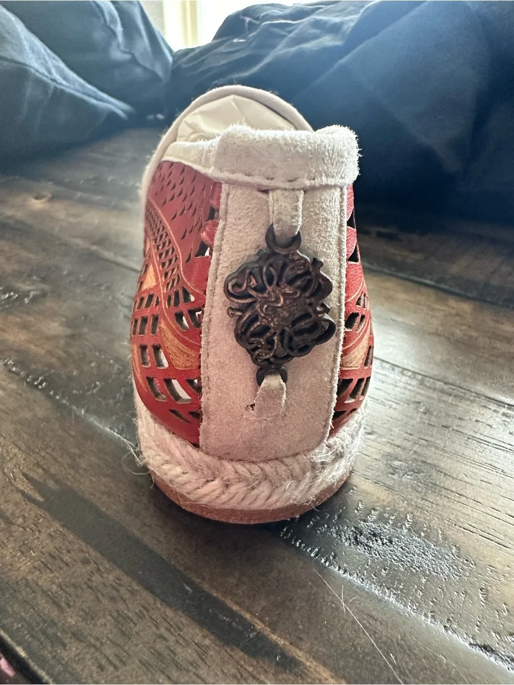 NWOB Cobra Society Women Wool & Leather Laser Cut Tapestry Espadrilles Size 7